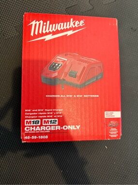 Milwaukee M18/M12 Charger - Red Rapid Charger